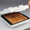 Αυτό το Lego Waffle Maker σας επιτρέπει να δημιουργήσετε μια δημιουργία τούβλου με το πρωινό σας