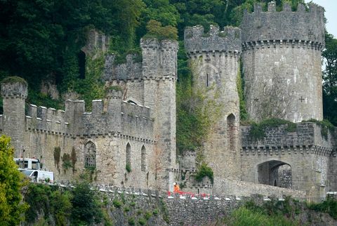 abergele, Ουαλία 14 Αυγούστου μια γενική άποψη του castell gwyrch στις 14 Αυγούστου 2020 στο abergele, το κάστρο της Ουαλίας gwyrch φημολογείται ότι είναι το σκηνικό για αυτά τα χρόνια itv η τηλεοπτική εκπομπή της πραγματικότητας είναι μια διασημότητα που με βγάζει από εδώ συνήθως γυρισμένη στο Κουίνσλαντ της Αυστραλίας, αυτή η χρονιά θα πραγματοποιηθεί στο Ηνωμένο Βασίλειο λόγω της πανδημίας κοροναϊού Το κάστρο gwrych είναι ένα σχεδόν ερειπωμένο εξοχικό σπίτι βαθμού 1 που βρίσκεται σε 250 στρέμματα κήπων και κήπων στην ακτή της Βόρειας Ουαλίας φωτογραφία από τον Christopher φωτογραφίες