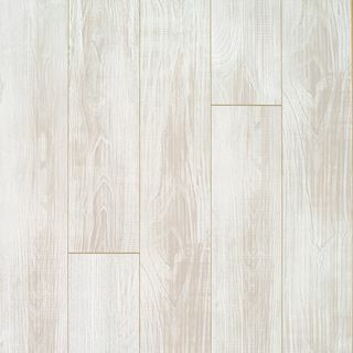 Δάπεδο Laminate σε ανάγλυφο ξύλο καστανιάς Vailmont