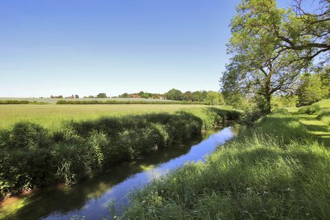 αχυροκατοικία προς πώληση στο tonbridge