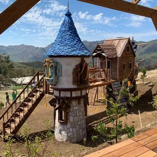 Το Pirate Rapunzel Treehouse