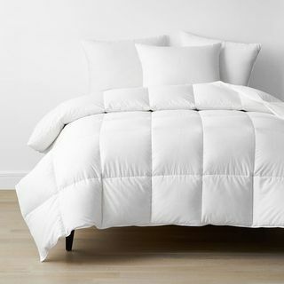 Εταιρική Conscious ™ Down Alternative Comforter