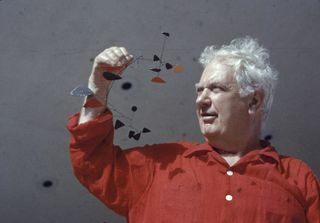 Alexander Calder & Mobile Μοντέλο