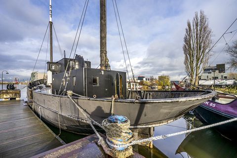 Ασέλου Flottant, houseboat