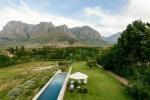 Αυτό το Airbnb στη Νότιο Αφρική βρίσκεται σε ένα λουλούδι εργασίας