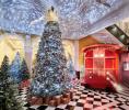 Η Christian Louboutin σχεδιάζει ένα χριστουγεννιάτικο δέντρο για το Claridge