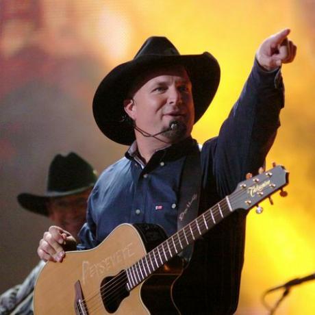 Garth brooks αποδίδει καλή βόλτα καουμπόη κατά τη διάρκεια των 39ων ετήσιων βραβείων cma garth brooks αποδίδει σε Times Square στη Times Square στη Νέα Υόρκη, Νέα Υόρκη, Ηνωμένες Πολιτείες