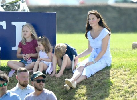 Prince George και Princess Charlotte Παίξτε με την Kate Middleton