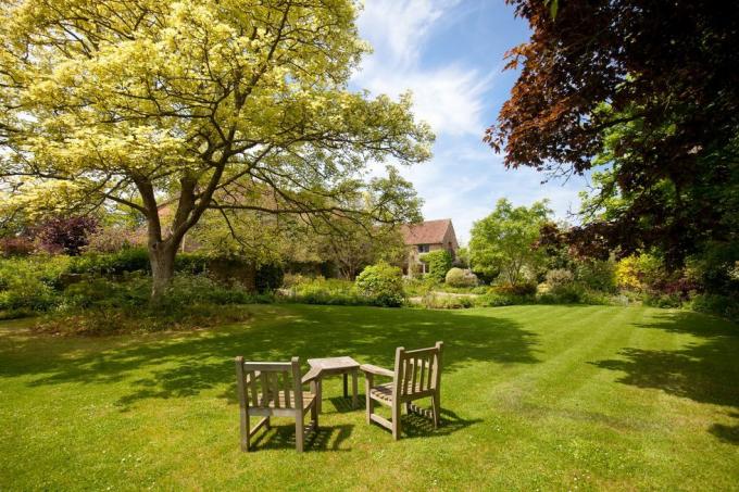ανατολικό lambrook αρχοντικό με διάσημους κήπους εξοχικών σπιτιών προς πώληση στο Somerset