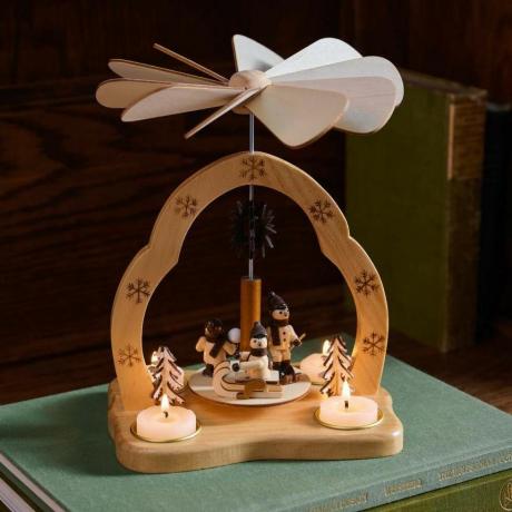 Holiday Spinning Candleholder