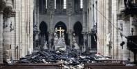 Τα παράθυρα Rose της Notre-Dame είναι ασφαλή μετά την πυρκαγιά στον καθεδρικό ναό