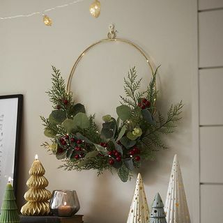 Διακόσμηση LED Festive Foliage Wreath Hoop