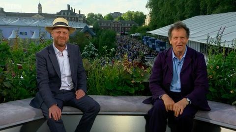 Το bbc's rhs chelsea flower show Joe Swift και Monty Don