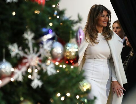 Η Melania Trump διαβάζει σε ασθενείς στο νοσοκομείο DC DC Μια ιστορία για τα Χριστούγεννα