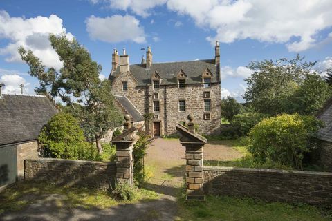 Κάστρο Illieston - Broxburn - Σκωτία - έξω - σκάλες - Savills