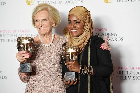 Mary Berry και Nadiya Hussain στα τηλεοπτικά βραβεία της βρετανικής ακαδημίας, Μάιος 2016