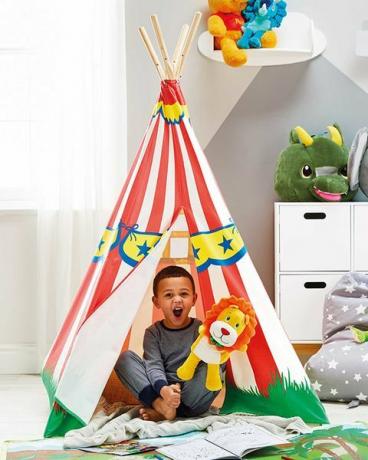 Aldi circus teepee