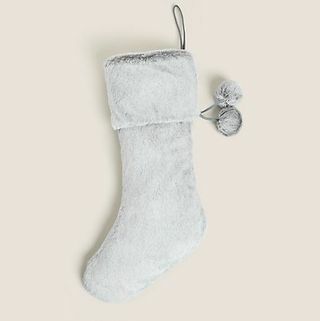 Ασημένια κάλτσα από συνθετική γούνα