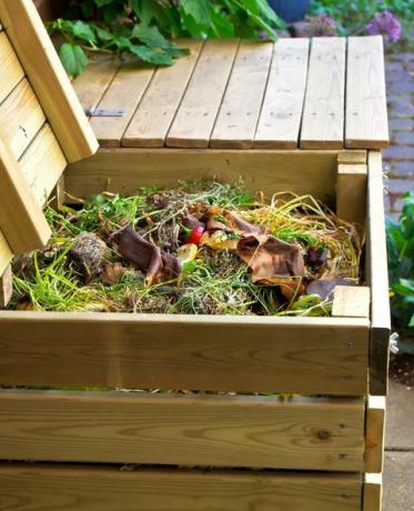 πώς να φτιάξετε κάδους κομποστοποίησης από ξύλο για απορρίμματα λαχανικών κουζίνας και κήπου