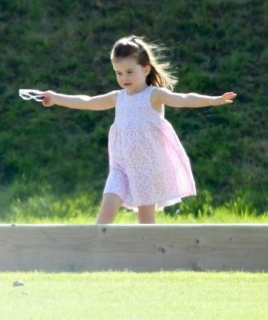 Prince George και Princess Charlotte Παίξτε με την Kate Middleton