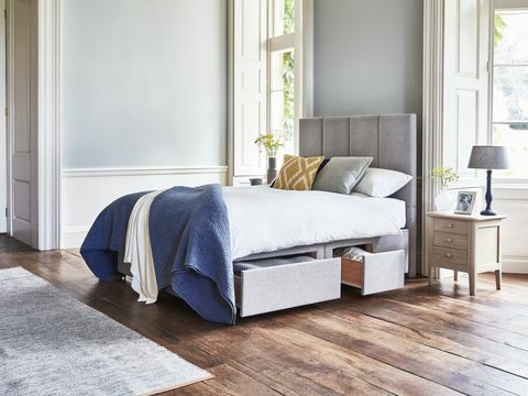 Willow & Hall Η κρεβατοκάμαρα Braydon με το Durrington Divan στη χώρα Linen Zinc £ 1,093